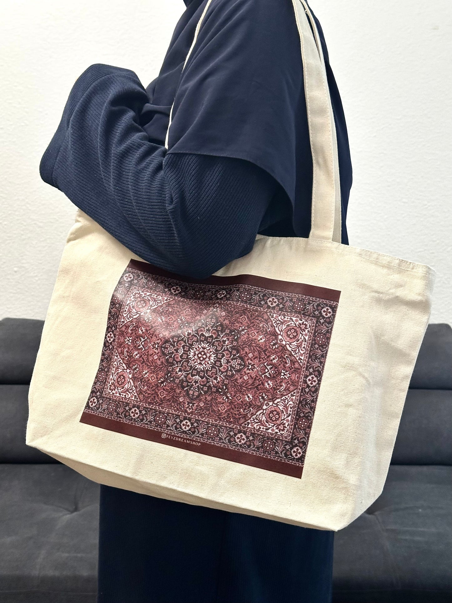 Red Rug Tote Bag mit Reißverschluss