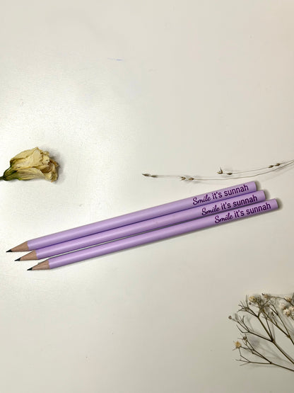 Pastel mor kalem “Gülümsemek Sünnettir”